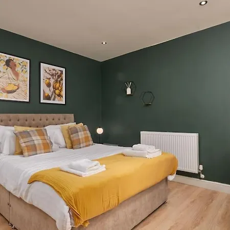 3 Bedroom Flat Appartement *