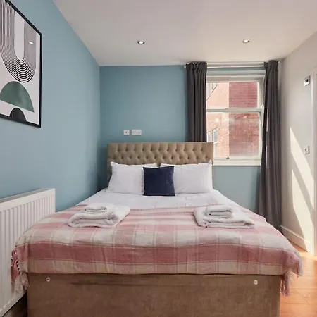 Leeds 3 Bedroom Flat Leeds (West Yorkshire)