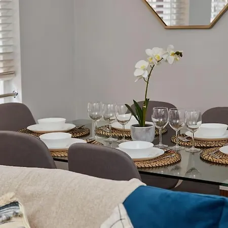 Apartment Leeds 3 Bedroom Flat
