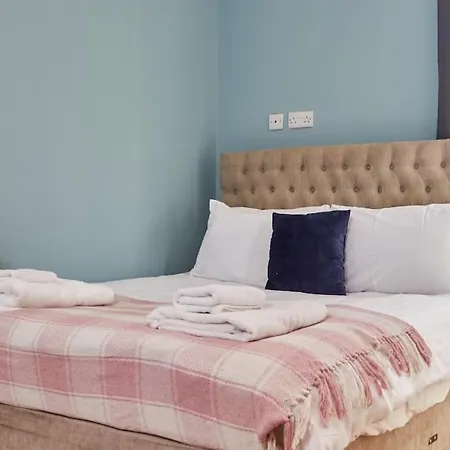 Apartment Leeds 3 Bedroom Flat *