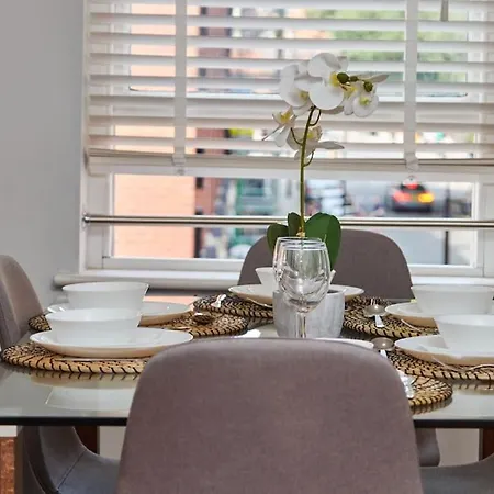 Apartment Leeds 3 Bedroom Flat